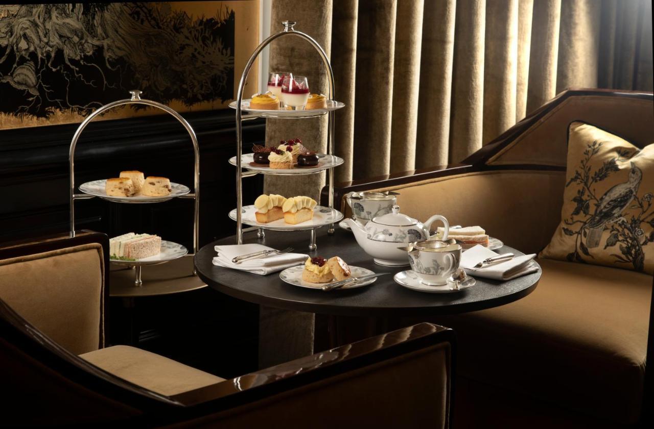 Cameron House On Loch Lomond Alexandria Exterior foto Afternoon tea at the Mandarin Oriental, London