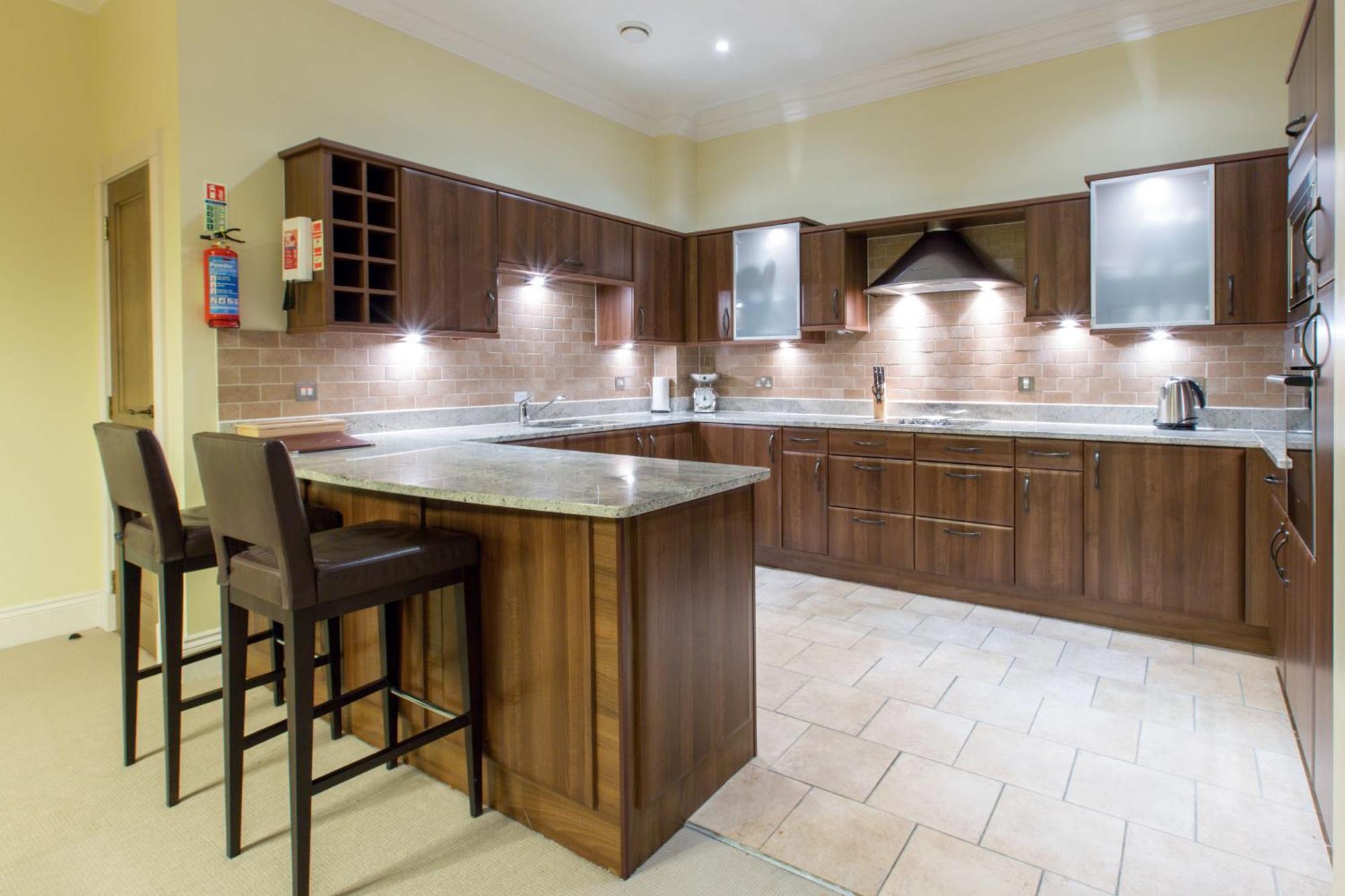 Cameron House On Loch Lomond Alexandria Exterior foto A modern kitchen